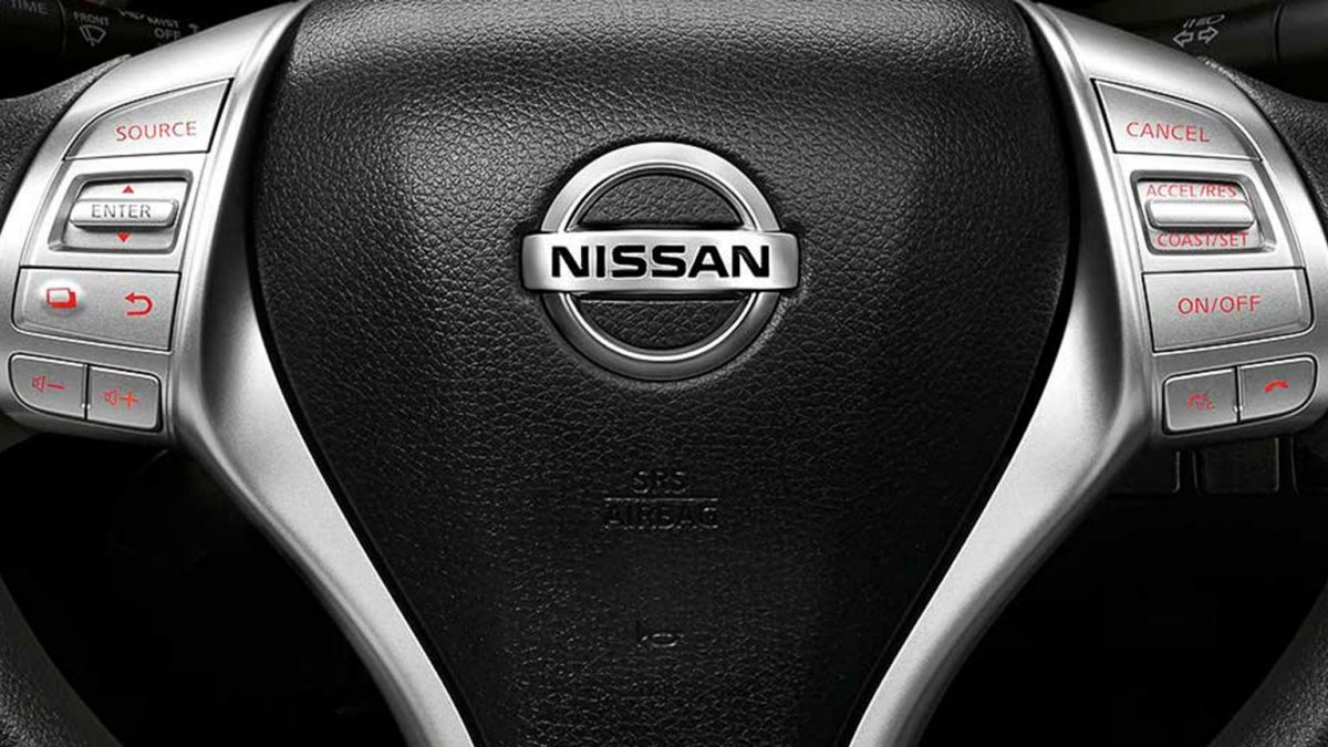 Nissan Navara Steering Wheel Detail